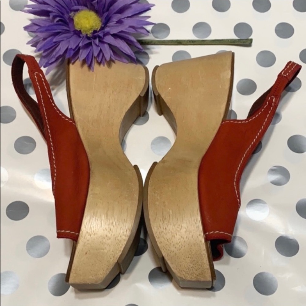 VICINI WOOD PLATFORM SANDALS